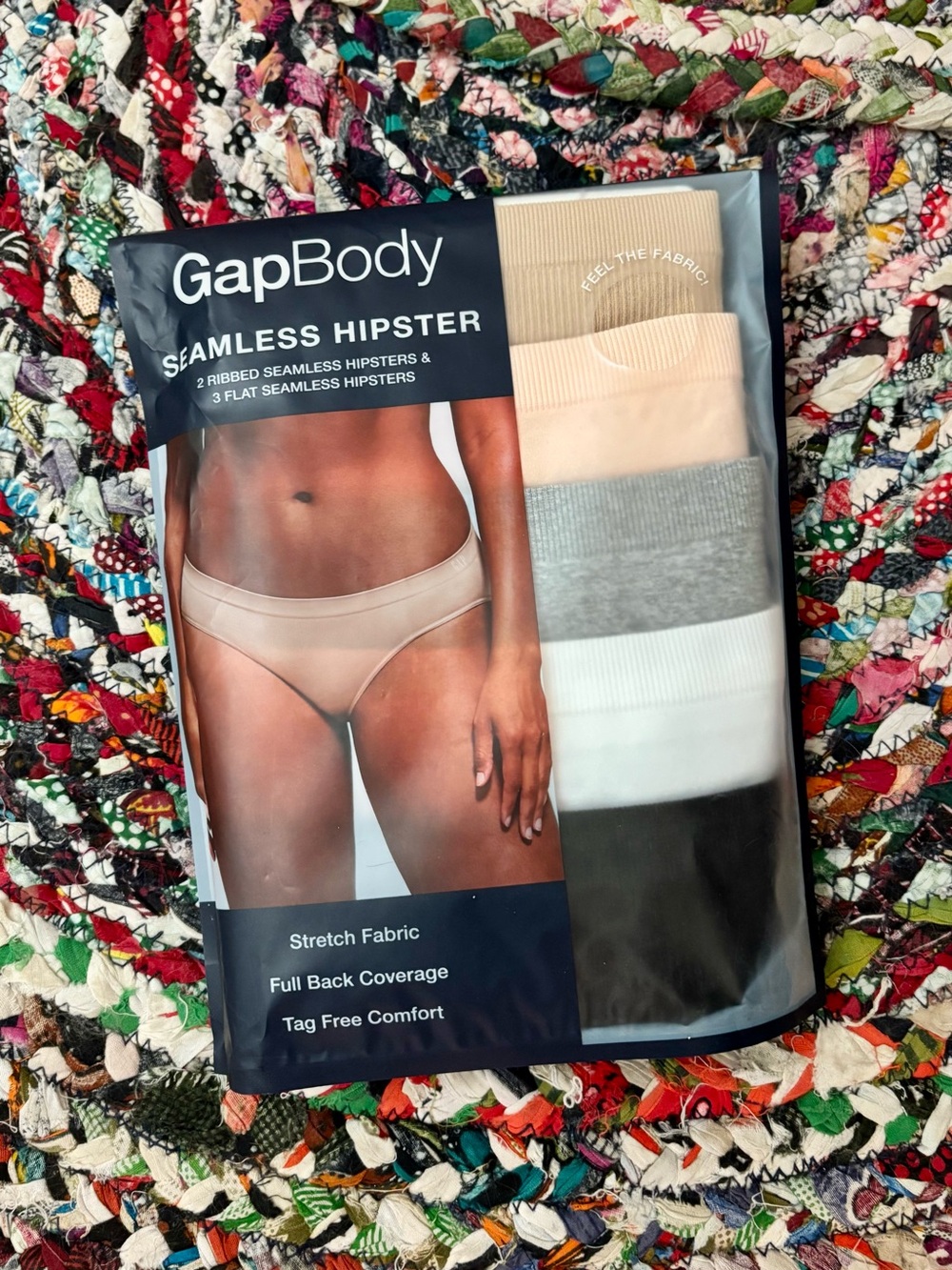 Gap women’s Seamless Hipster 3-Pack - Nude, Gray, White, Black